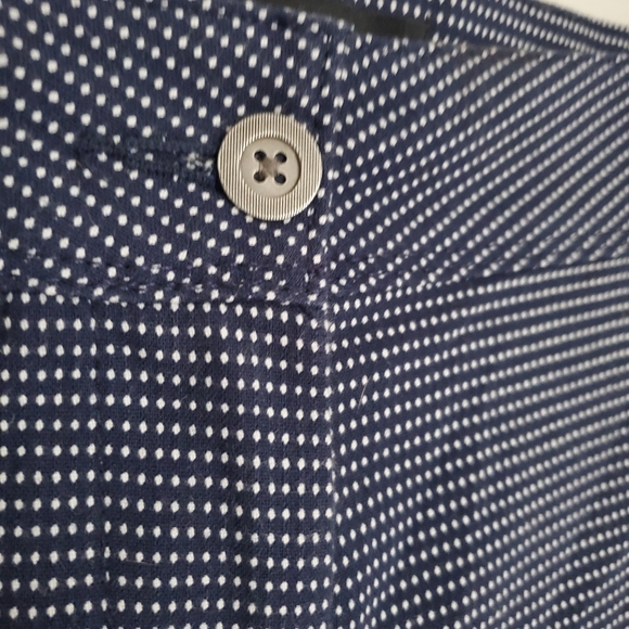 The Limited Size 8 shorts. Navy and white. - Picture 2 of 7